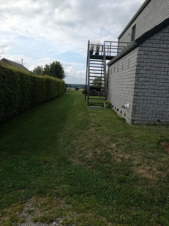 Lanitier Apartment Dinant Bagian luar foto